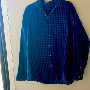 Untuckit Mens button down